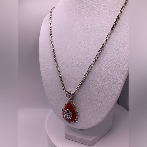 Silpada’s Sterling FIERY PERSONALITY Reversible Pendant & TIMELESS Chain Set - Picture 3 of 13